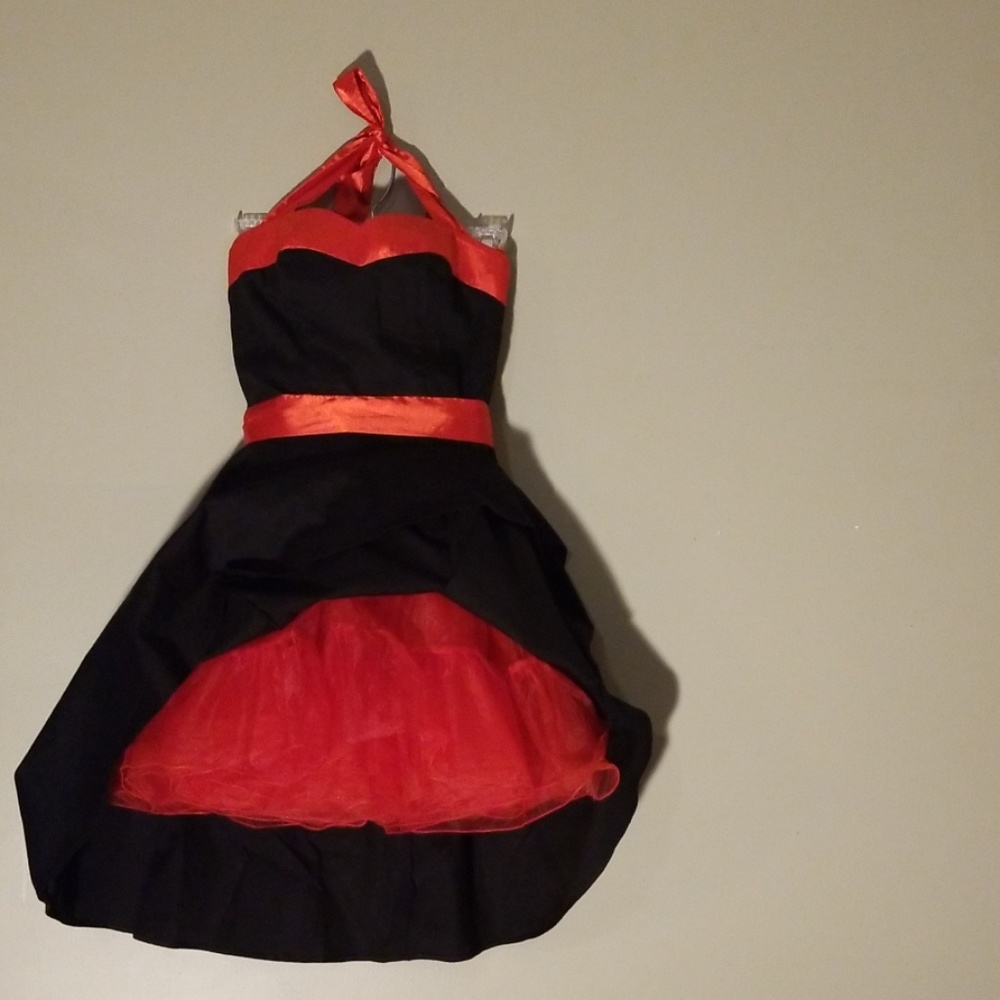 Dress - Picture 4 of 8